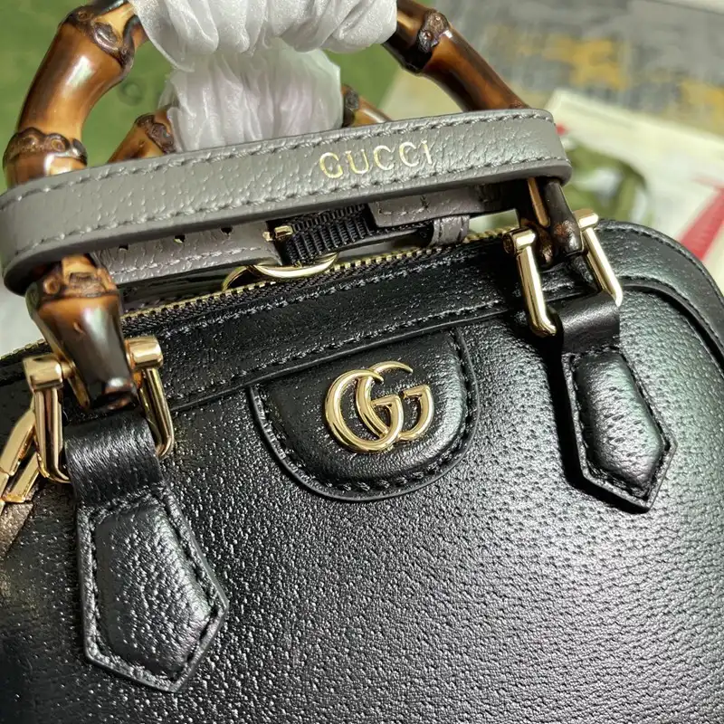 Gucci Bag 2212DJ0015