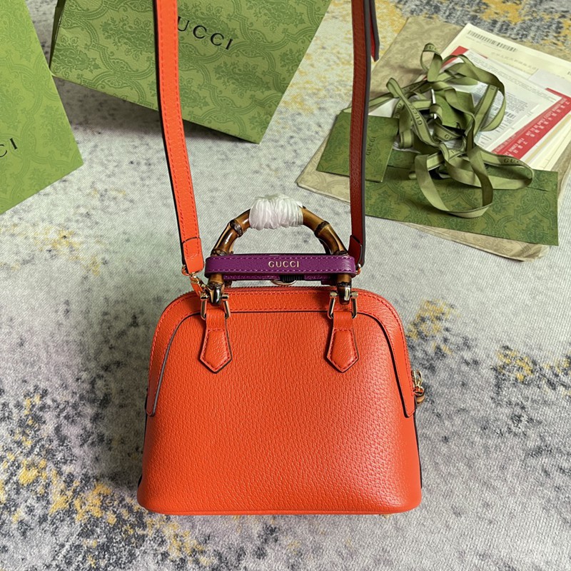 FASH Gucci Bag 2212DJ0017