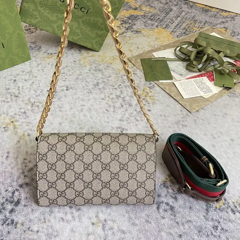 Gucci Bag 2212DJ0019