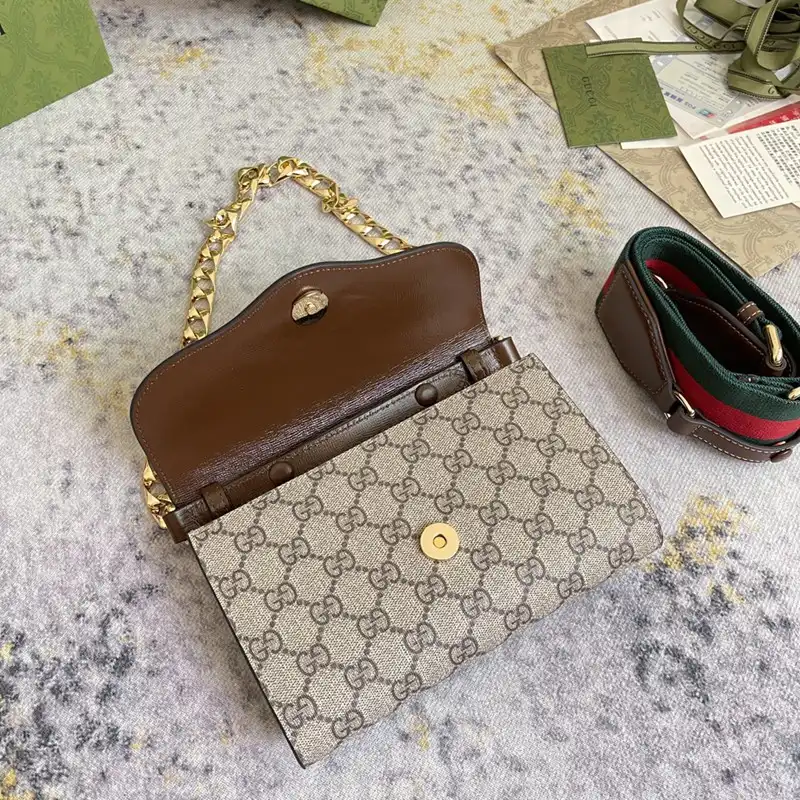 Gucci Bag 2212DJ0019