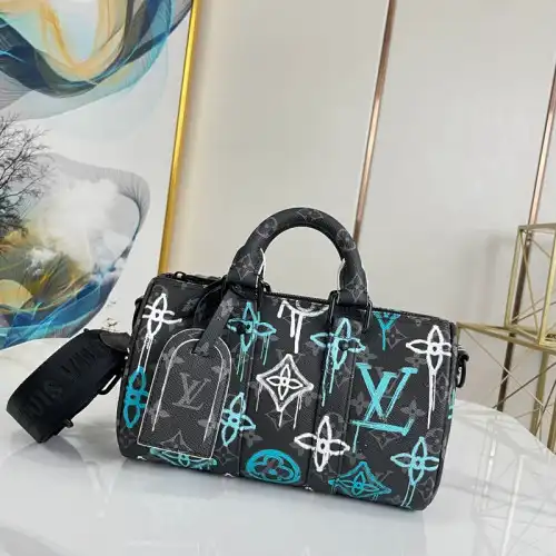 LV Bag 2212DJ0038