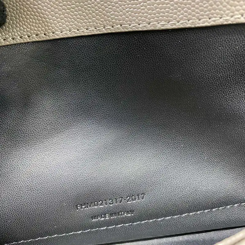 YSL Bag 2212HS0037