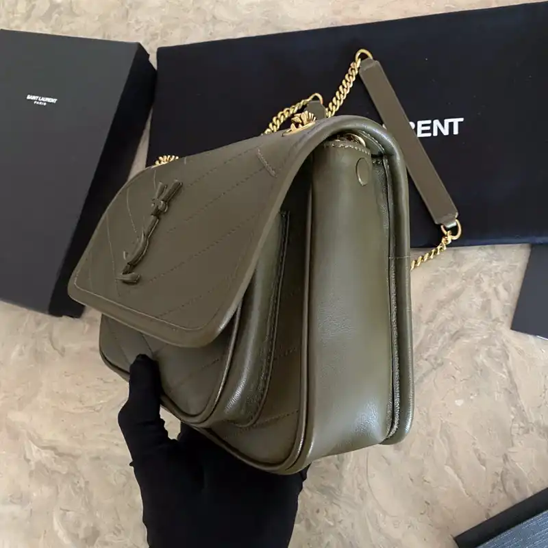 YSL Bag 2212HS0102