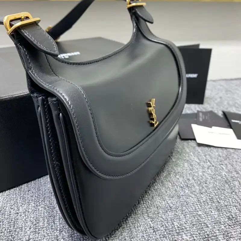 YSL Bag 2212HS0135