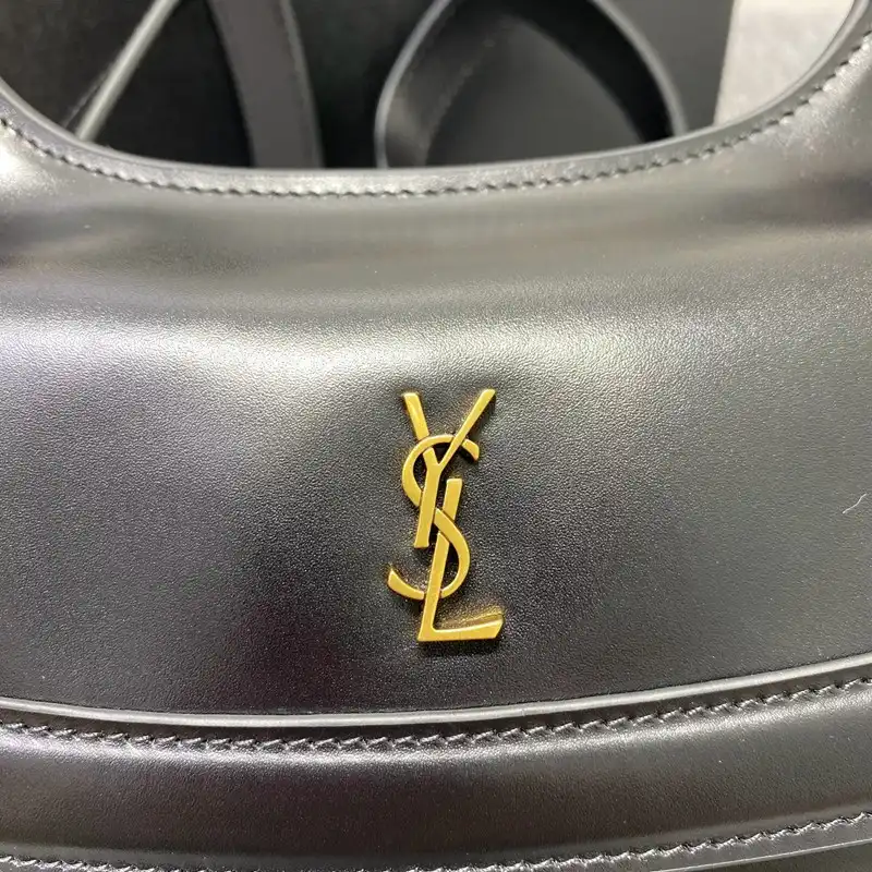 YSL Bag 2212HS0136