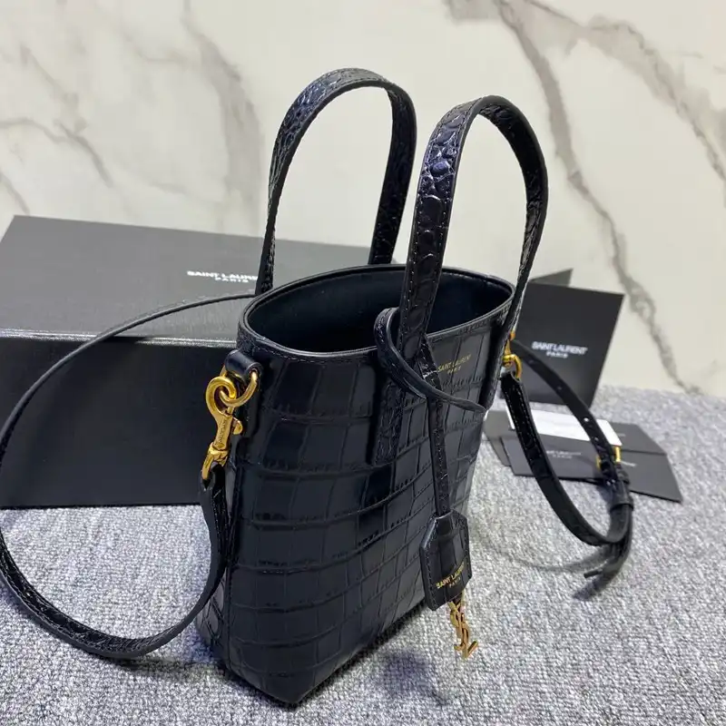 YSL Bag 2212HS0144