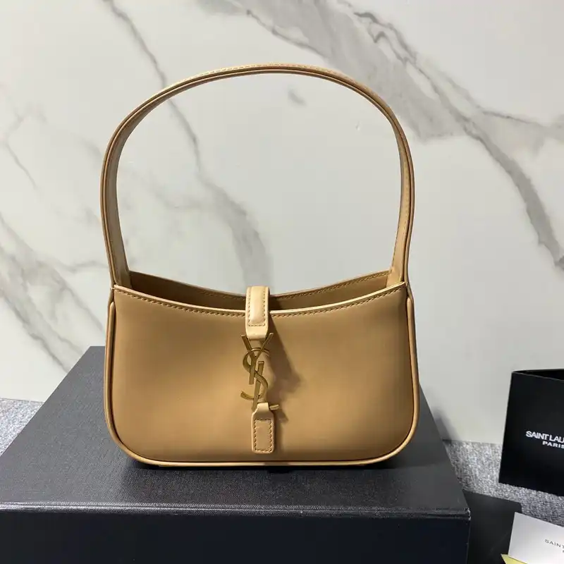 YSL Bag 2212HS0154