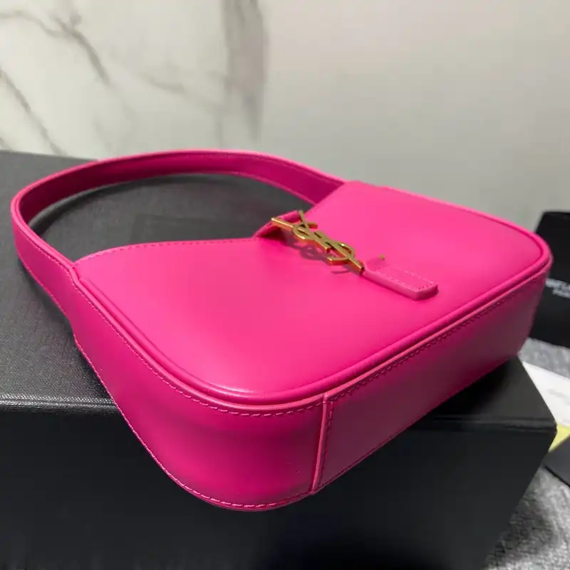 YSL Bag 2212HS0156