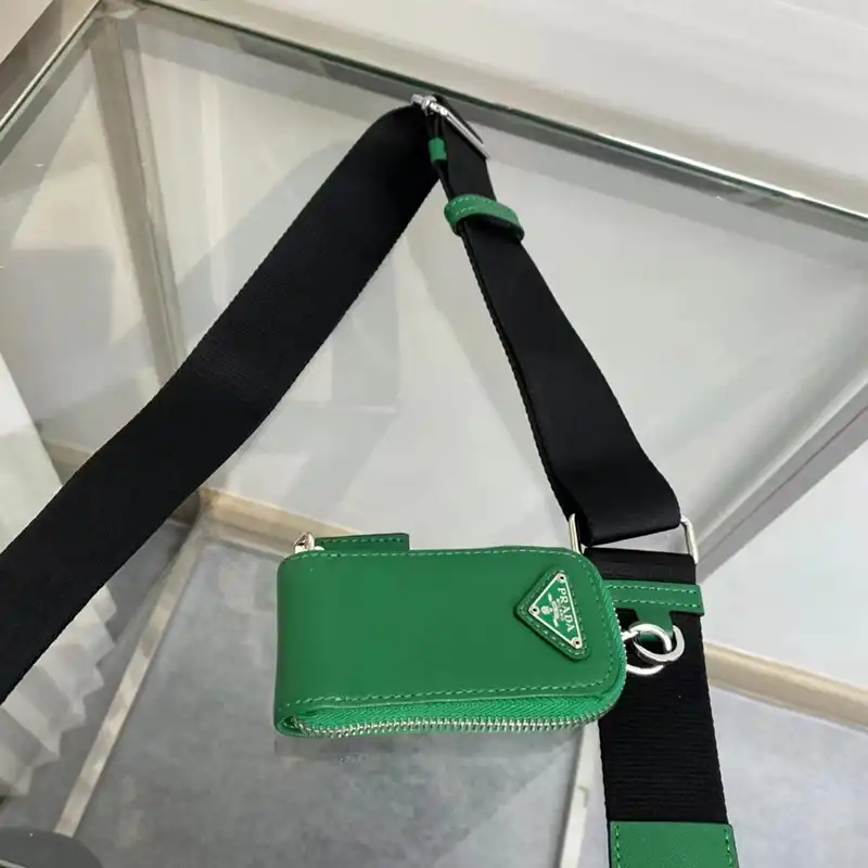 Prada Bag 2212HT0001