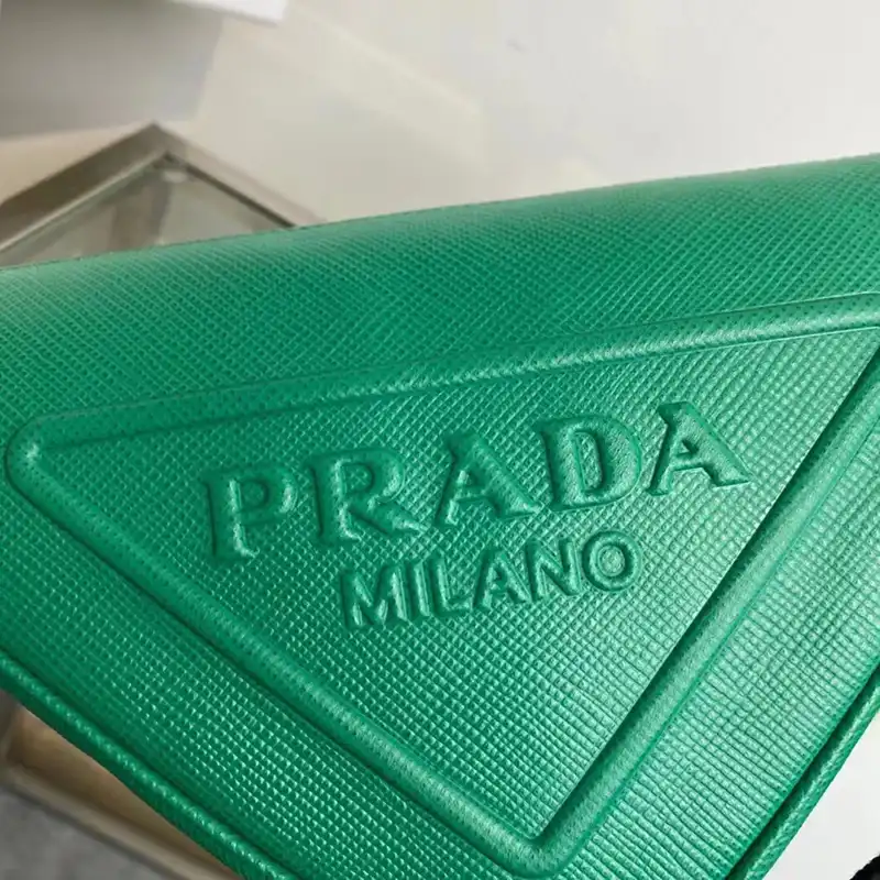 Prada Bag 2212HT0002