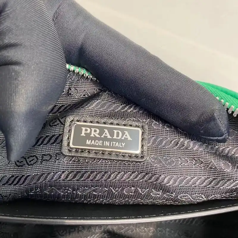 Prada Bag 2212HT0002