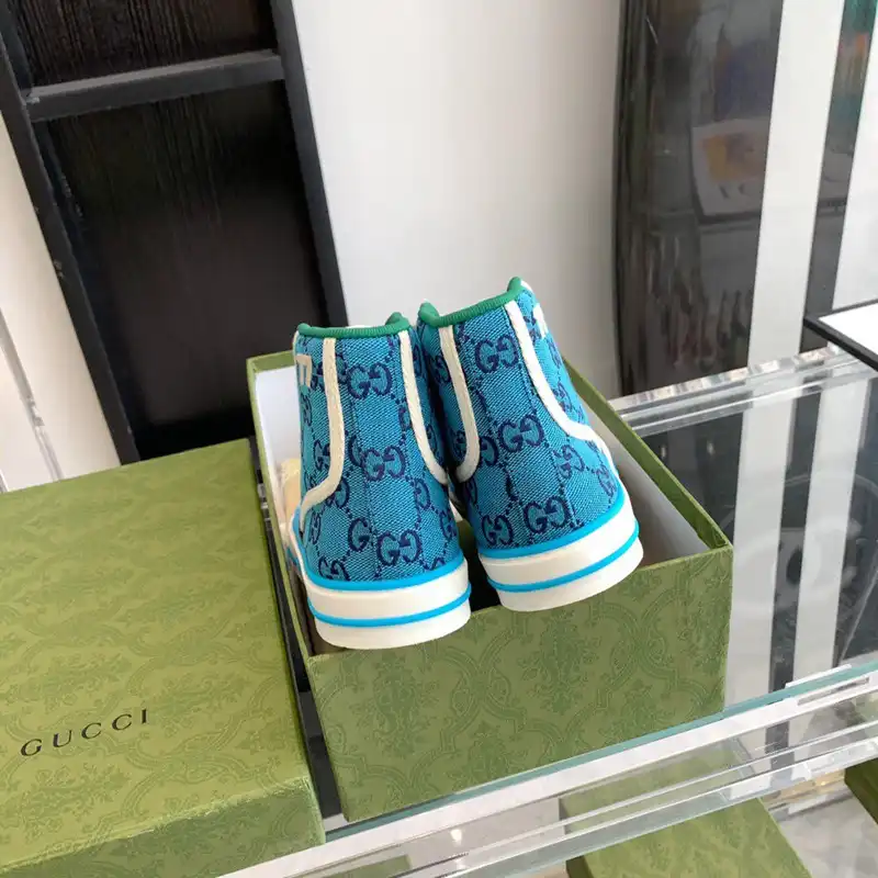 Fashionrepsfam ru Gucci Shoes 2212PZ0065