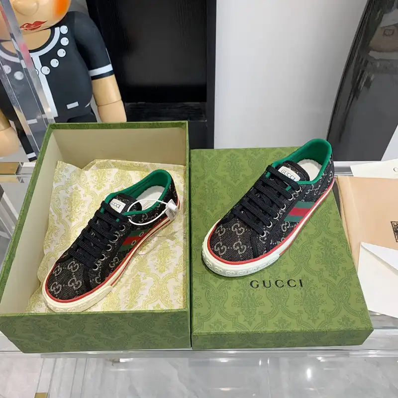 Fashionrepsfam ru Gucci Shoes 2212PZ0070