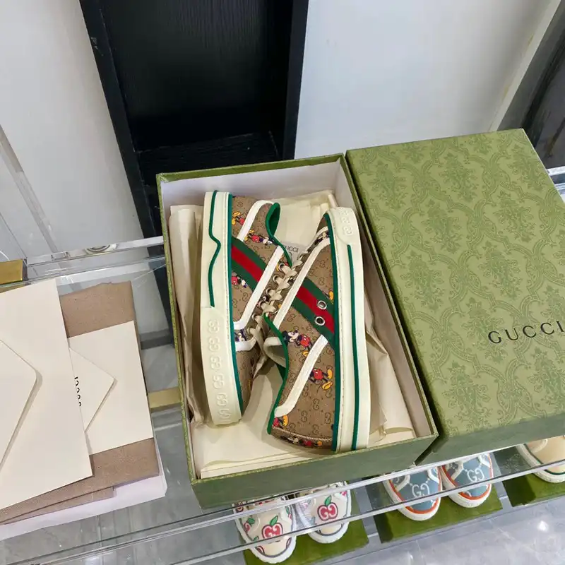 Gucci Shoes 2212PZ0074