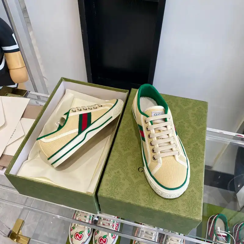 Gucci Shoes 2212PZ0076