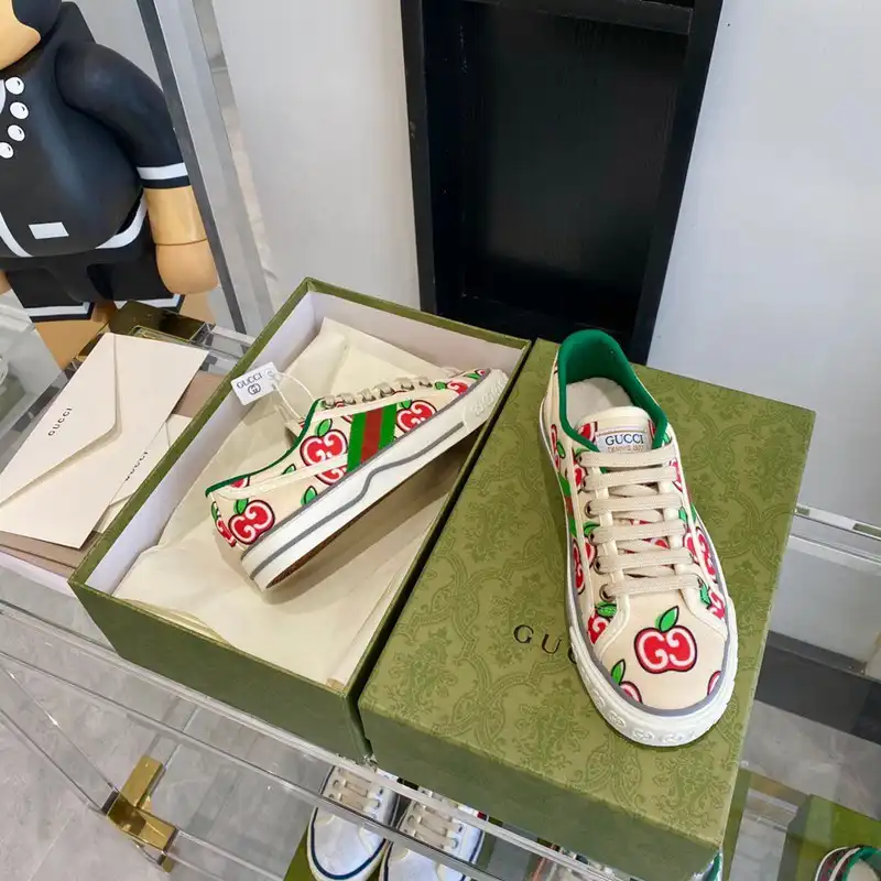 Gucci Shoes 2212PZ0078