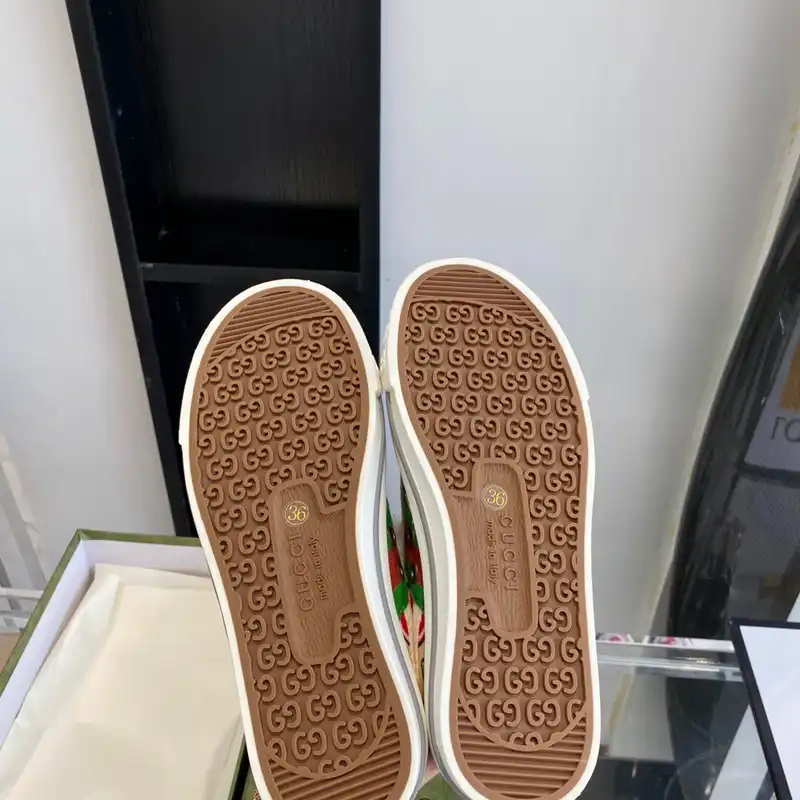 Gucci Shoes 2212PZ0078