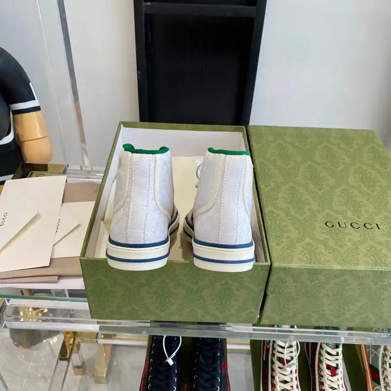 Gucci Shoes 2212PZ0088