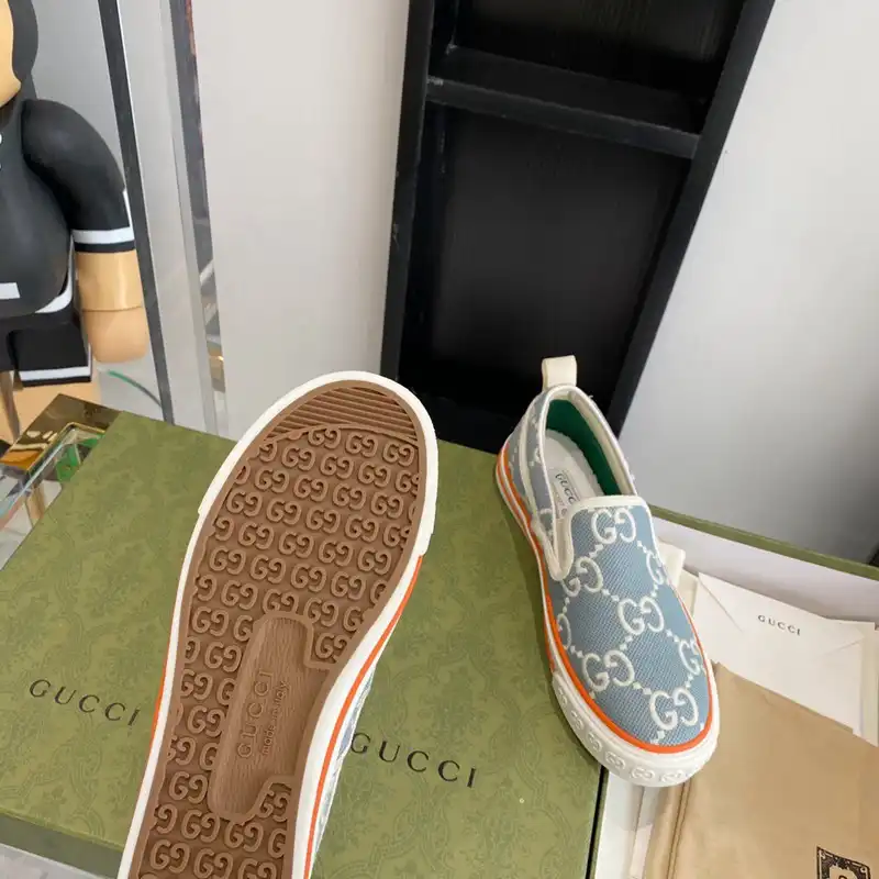 Fashionrepsfam ru Gucci Shoes 2212PZ0093