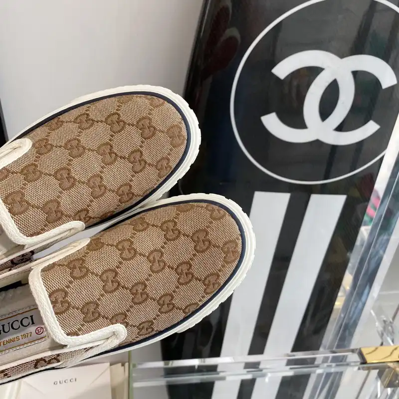 Fashionrepsfam ru Gucci Shoes 2212PZ0094