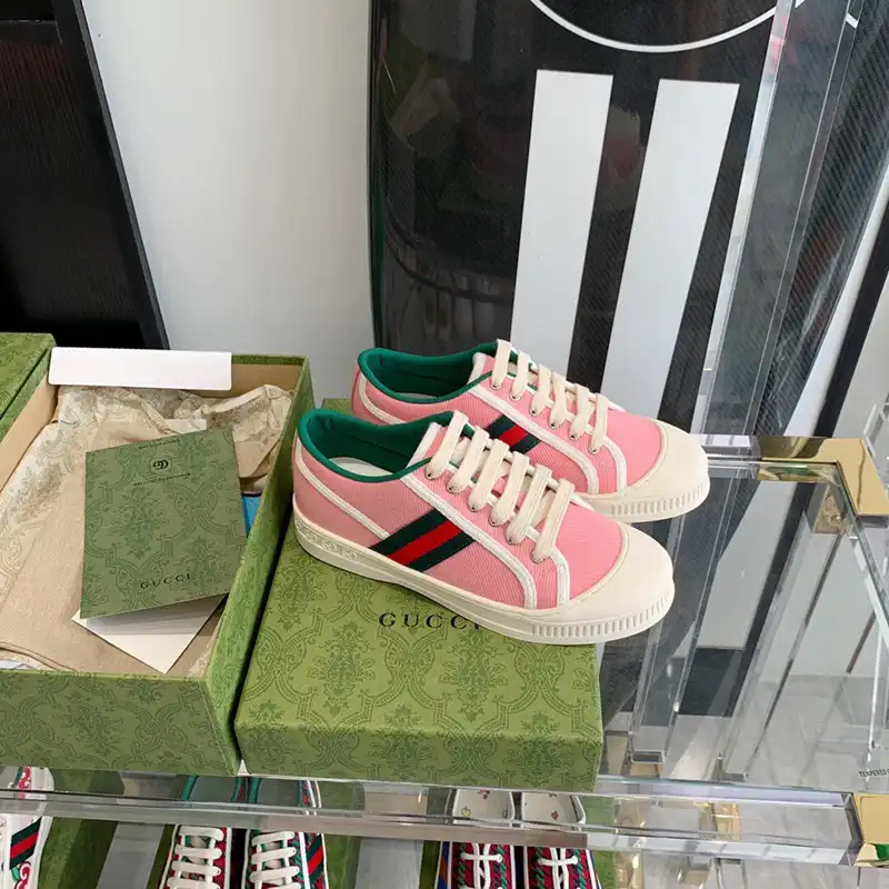 Fashionrepsfam ru Gucci Shoes 2212PZ0098