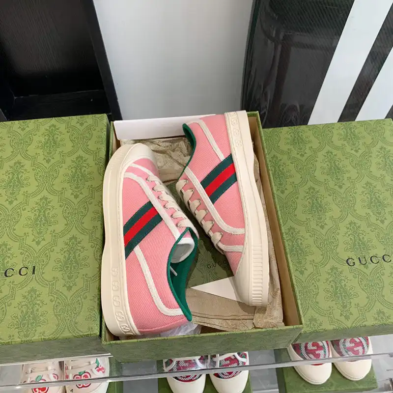 Gucci Shoes 2212PZ0098