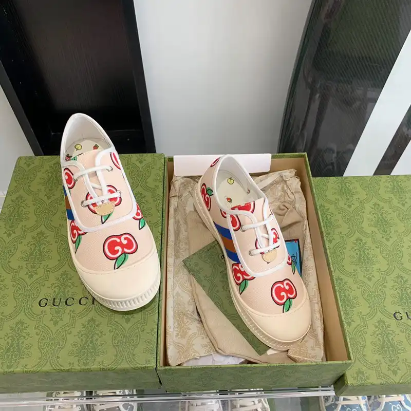 Cheap Gucci Shoes 2212PZ0110