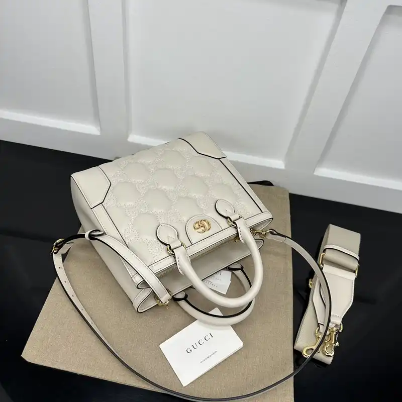 Gucci Bag 2212YA0001