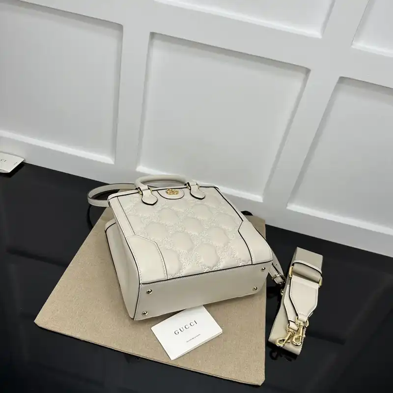 Gucci Bag 2212YA0001