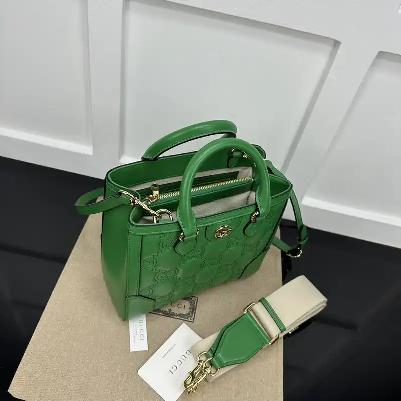 Cheap Gucci Bag 2212YA0004