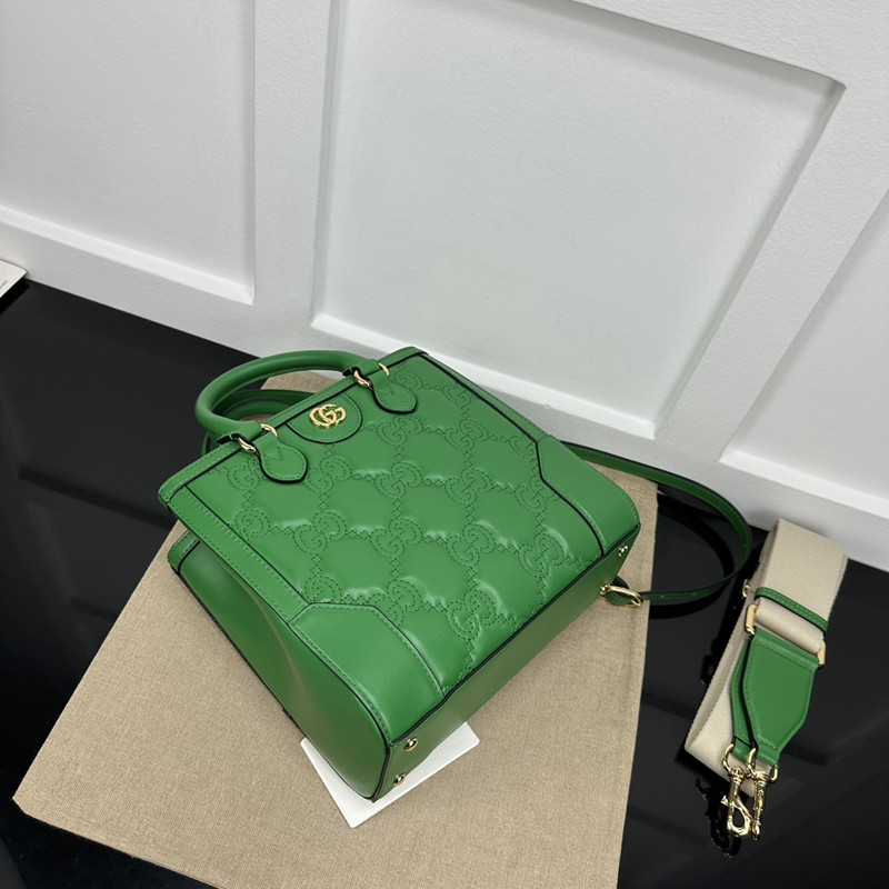 FASH Gucci Bag 2212YA0004