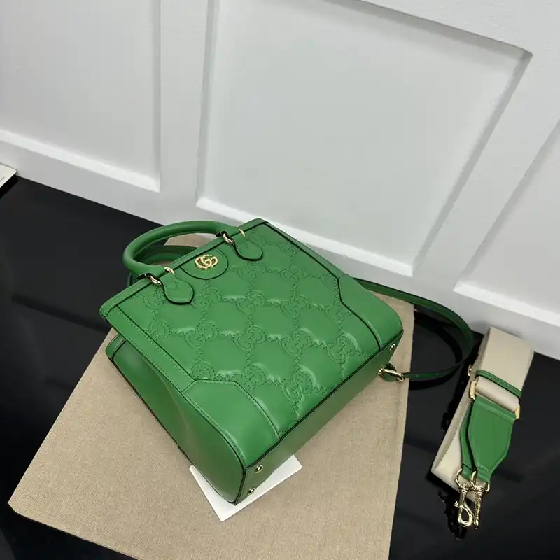 Cheap Gucci Bag 2212YA0004