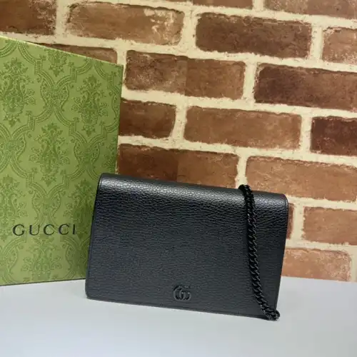 Gucci Bag 2212YA0021