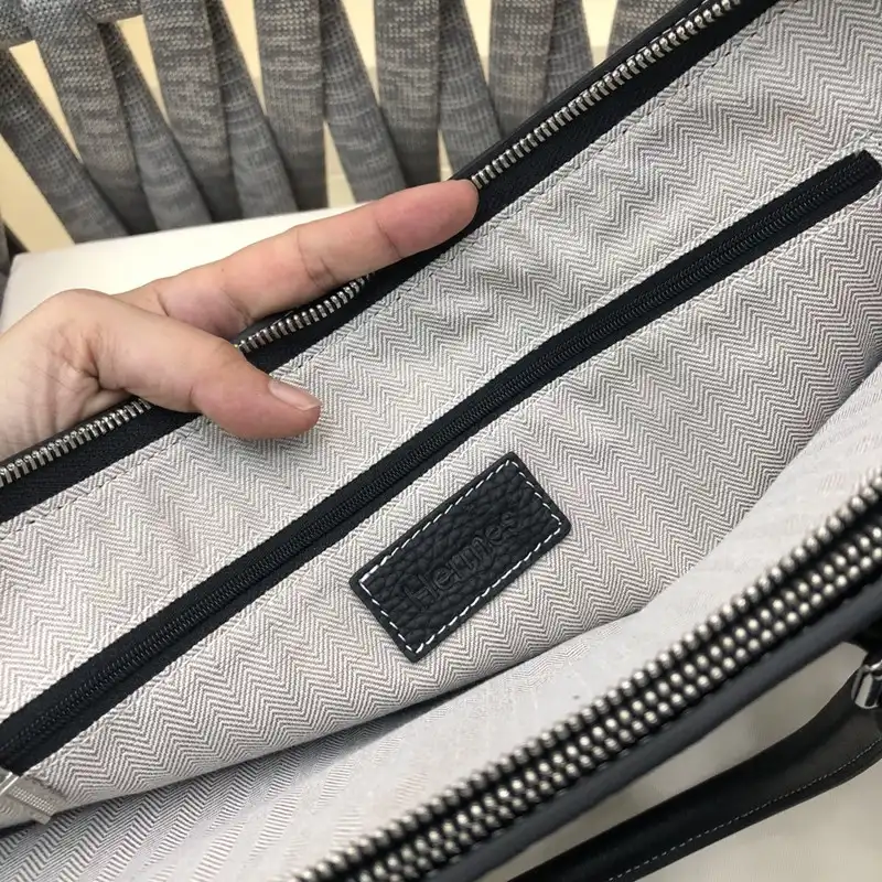 Hermès Bag 2212YZ0005