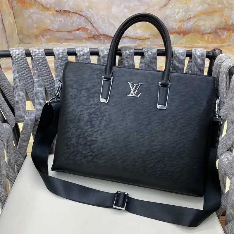 LV Bag 2212YZ0016