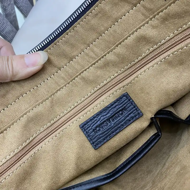 LV Bag 2212YZ0016