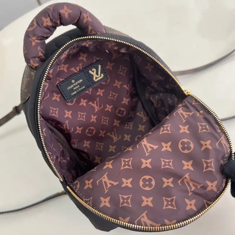 LV Bag 2212YZ0021