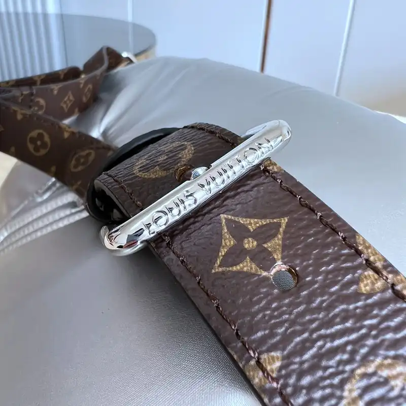 FASH LOUIS VUITTON Bag 2212YZ0022