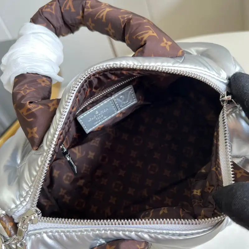 FASH LOUIS VUITTON Bag 2212YZ0024