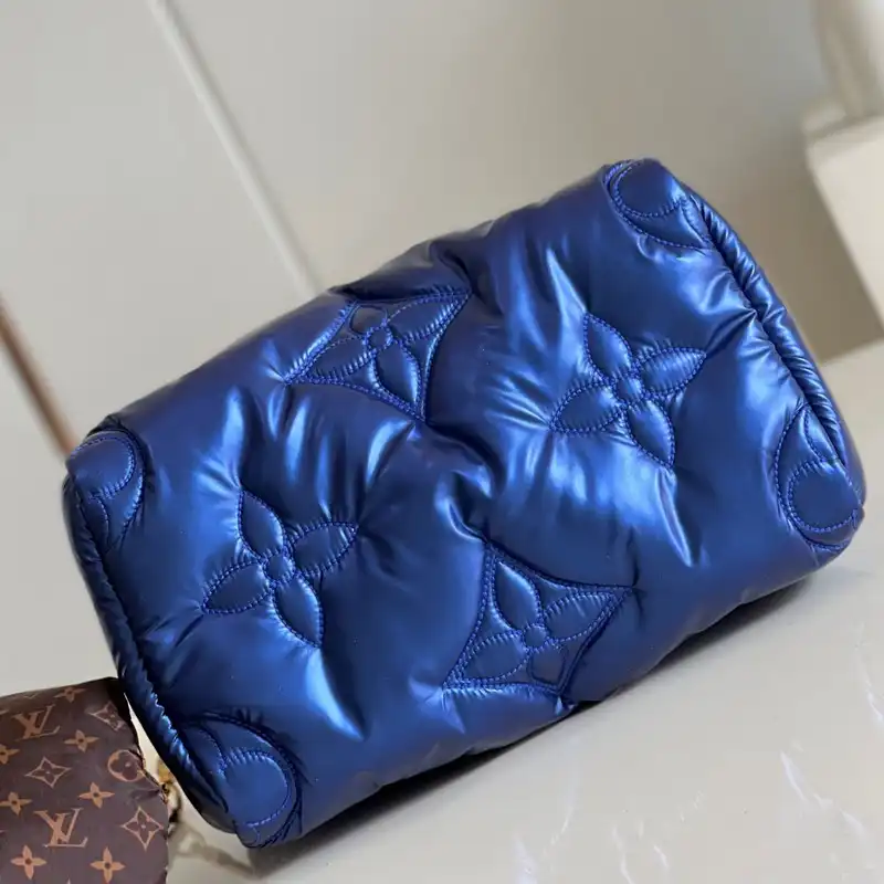 LV Bag 2212YZ0025