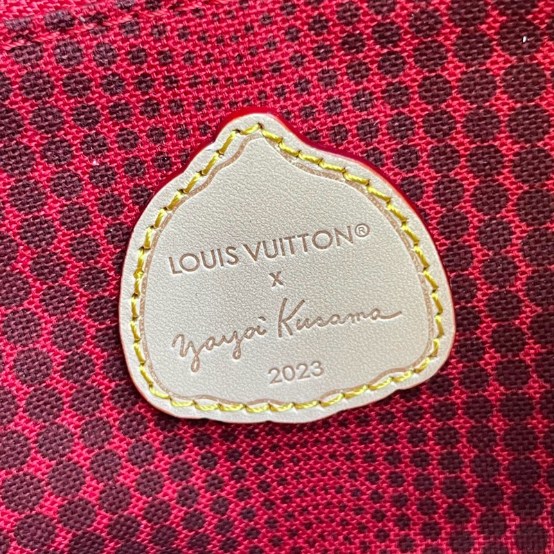 LV Bag 2301DJ0004