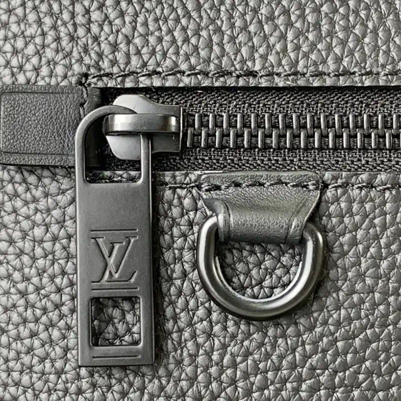 LV Bag 2302HT0001