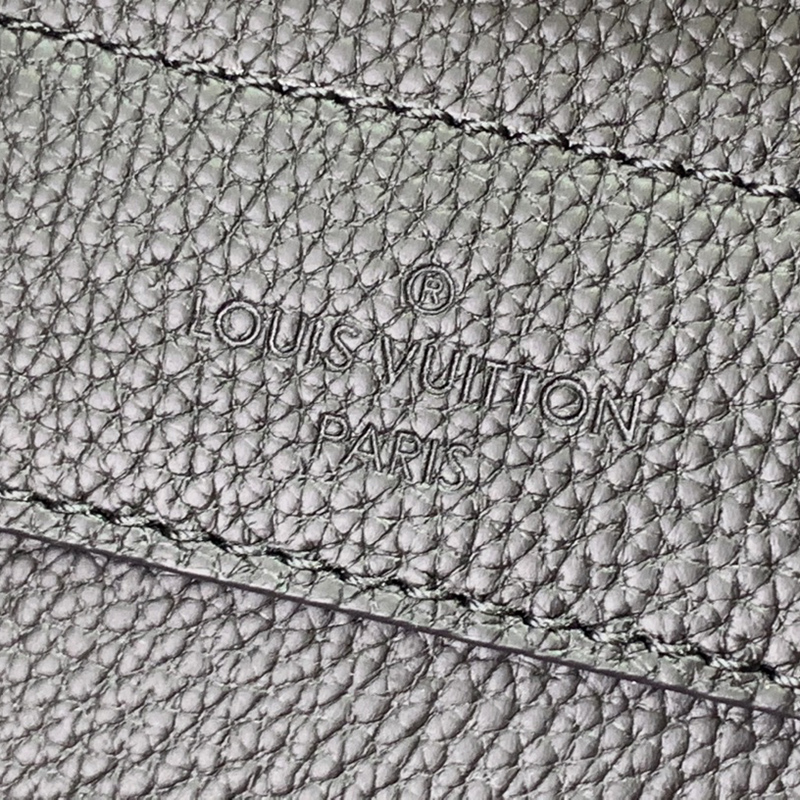 FASH LOUIS VUITTON Bag 2302HT0001