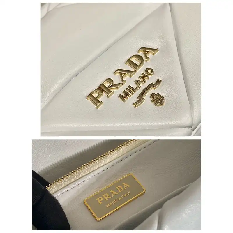 Prada Bag 2301YZ0002