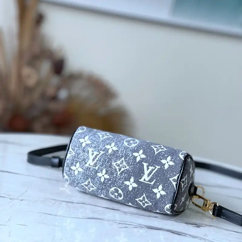 LV Bag 2301YZ0050