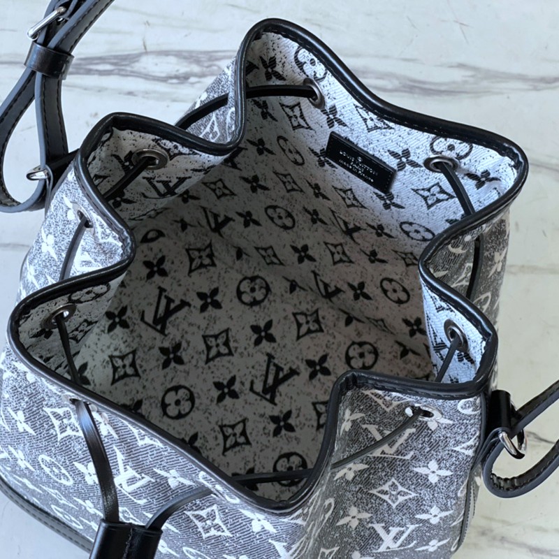 FASH LOUIS VUITTON Bag 2301YZ0051