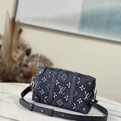 LV Bag 2301YZ0057