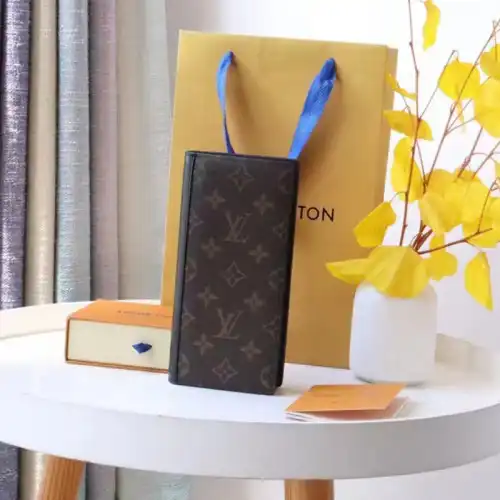 LV Bag 2302HT0019