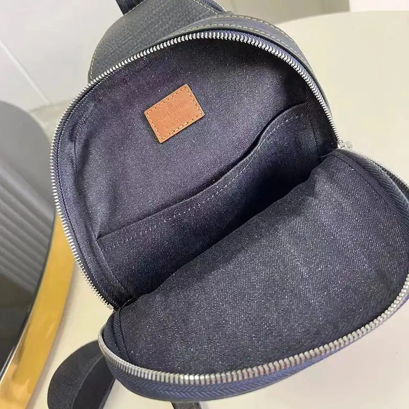 LV Bag 2302HT0022