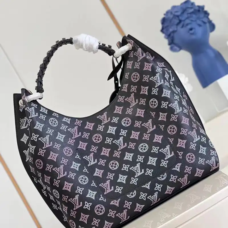 LV Bag 2302HT0025